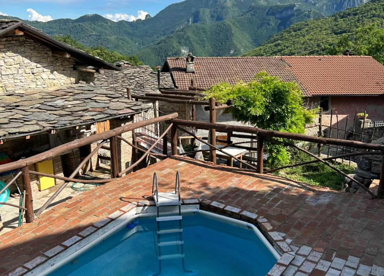 Le Fate Del Sumbra Bed & Breakfast Vagli di Sotto Italy
