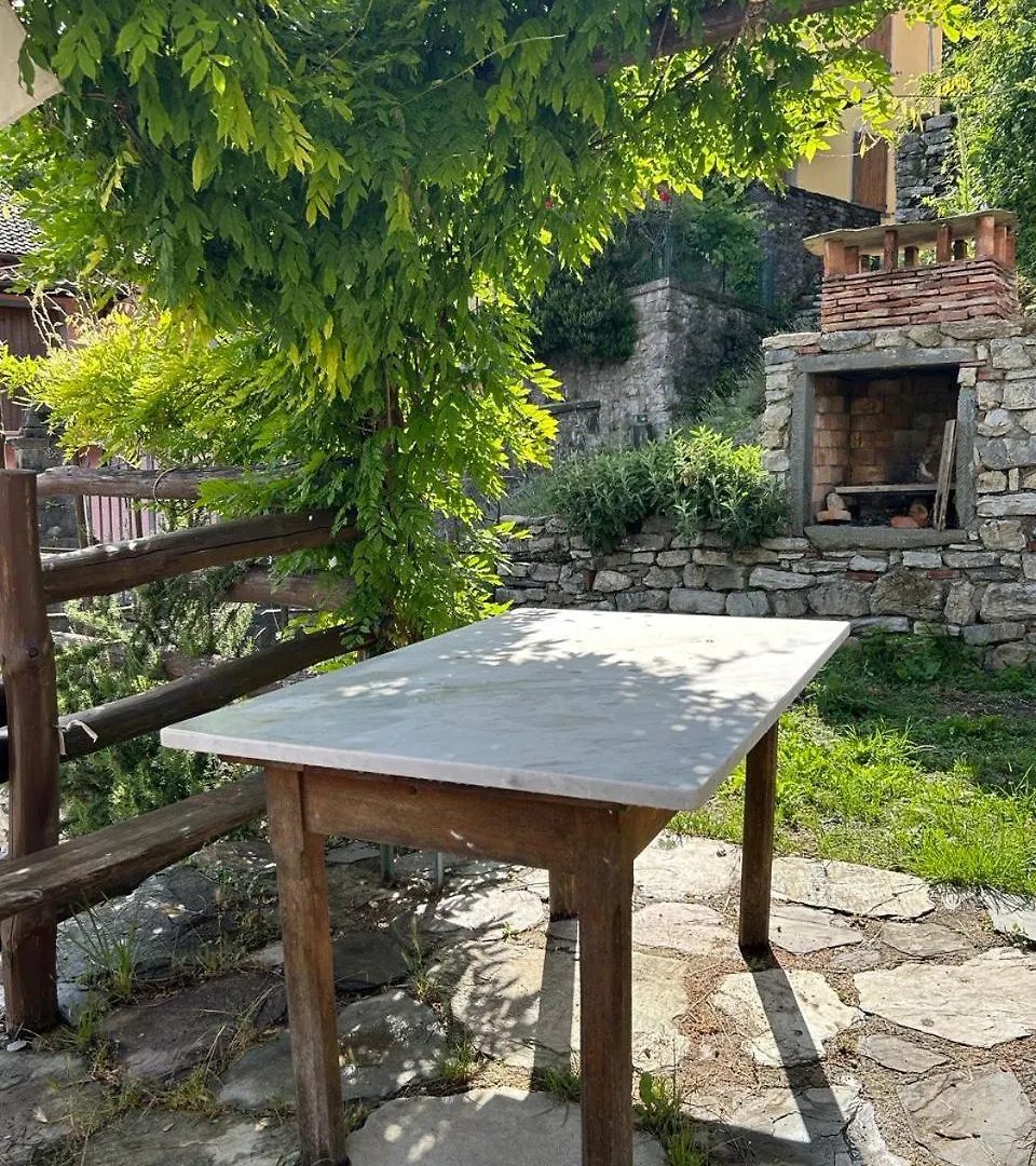 Le Fate Del Sumbra Bed & Breakfast Vagli di Sotto 0*,